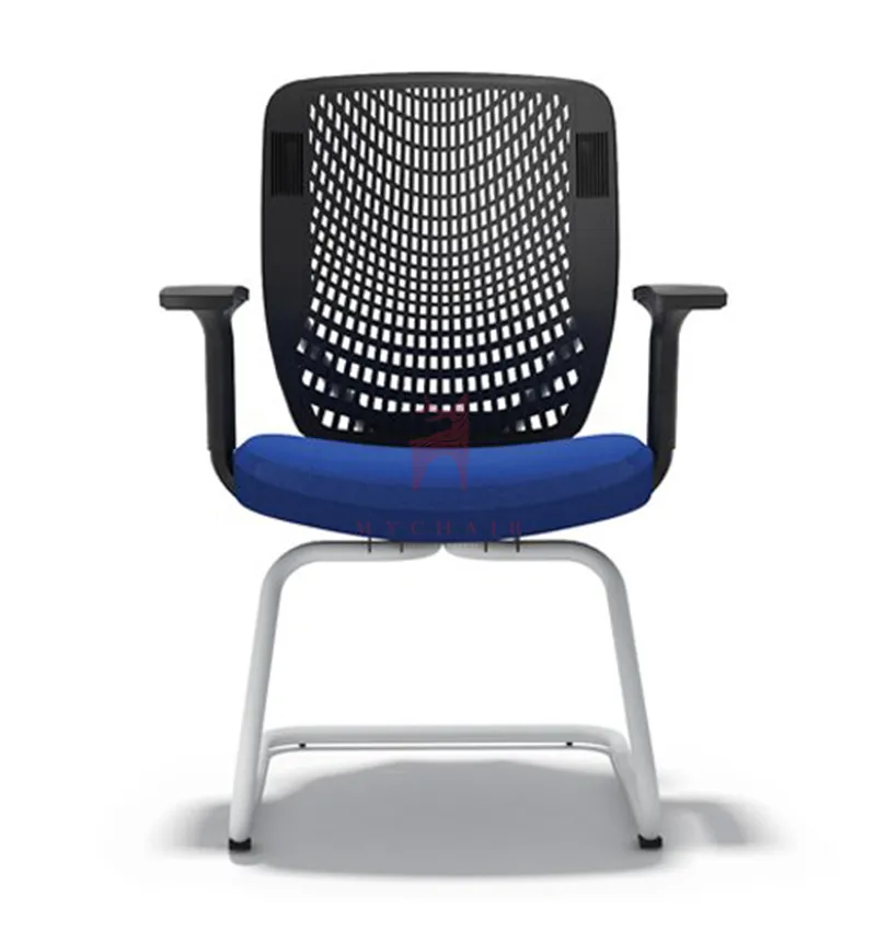 Ghế MyChair FM06C với kiểu dáng màu sắc đa dạng kết hợp nhiều gam màu khác nhau