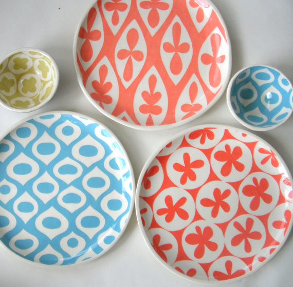 mod patterns on ceramic plates