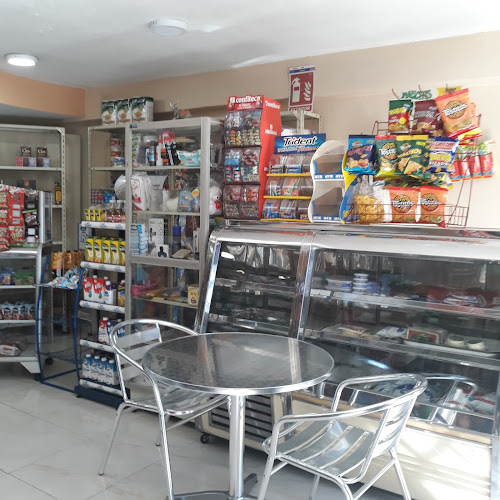 Delicatessen Multimarket - Quito