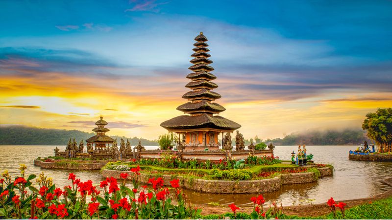 The Landmarks of Asia: The Best Tourist Attractions and Experiences