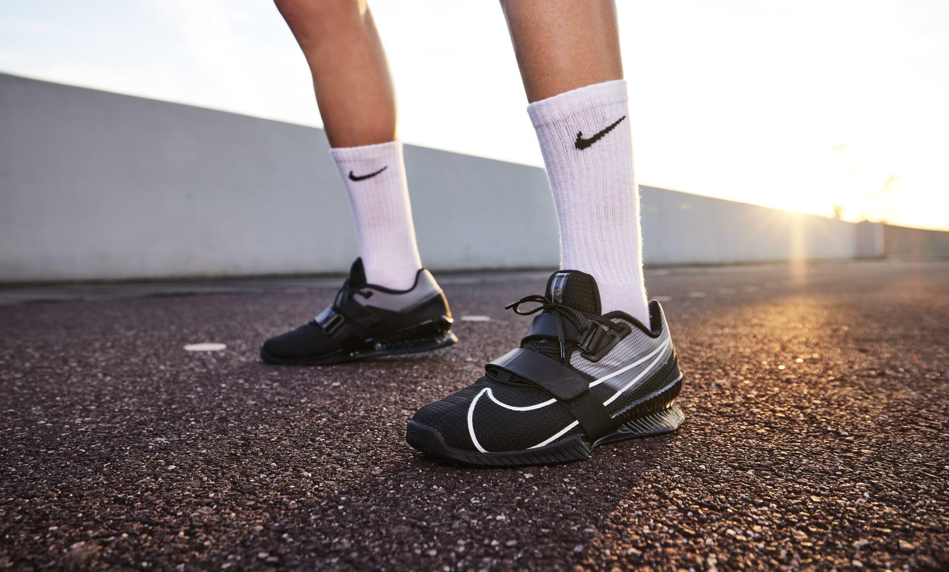 5 รองเท้าเทรนนิ่ง Nike ที่เหมาะกับการออกกำลังกายในยิม2