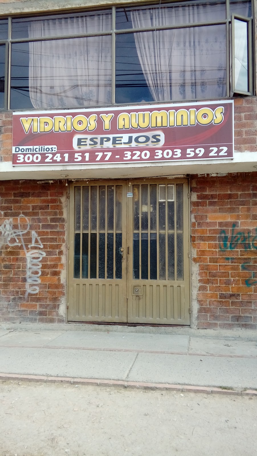 Vidrios y Aluminios Espejos