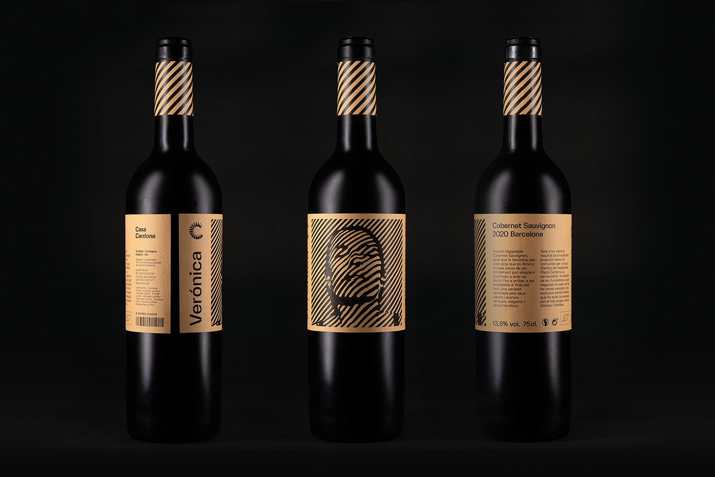 Packshot of "Verónica" Cabernet Sauvignon wine bottle