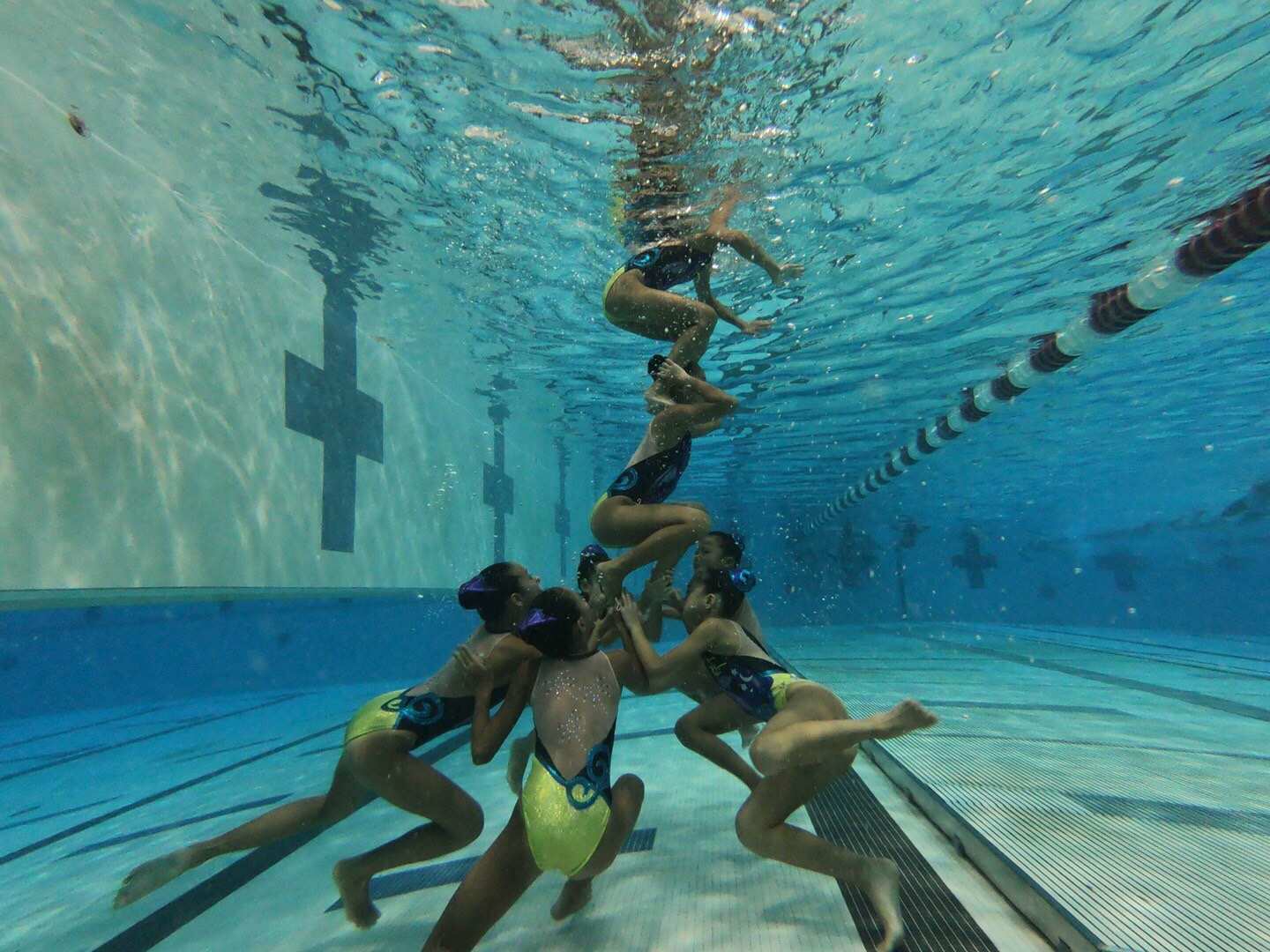 (第八页更新-Junior Olympic决赛实录)水中的花样年华 - 送女儿去学花样游泳吧