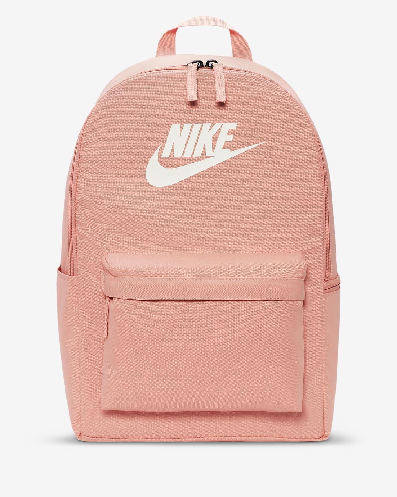 8 กระเป๋า Nike แบรนด์เนมราคาดี หลักร้อยหลักพัน ถูกใจสายสตรีท & สปอร์ต 1