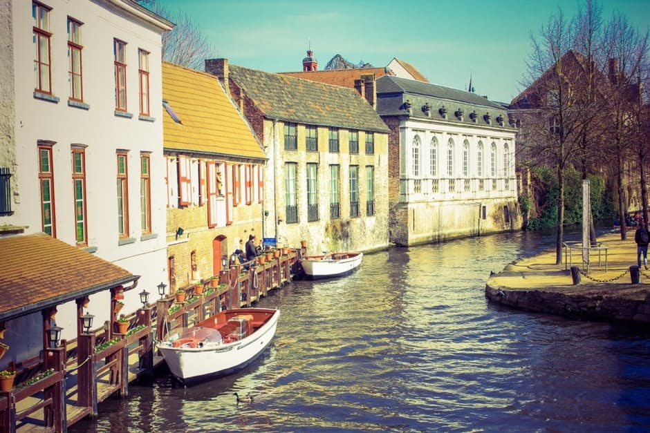 city-village-boats-canal.jpg