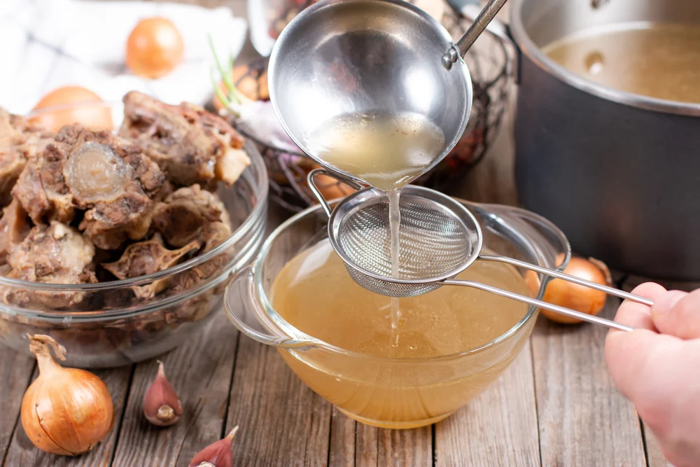 Benefits of  Drinking Bone Broth While  Pregnancy
