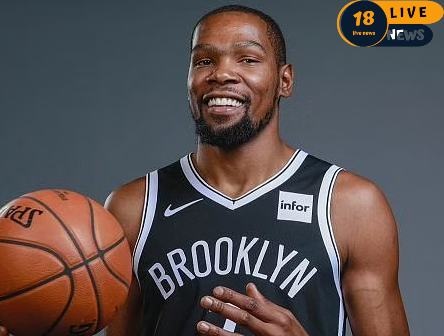 Kevin Durant wiki, stats, current team, networth, height, weight, contract, trades, and draft. Kevin Durant was born on 29 September 1988 in Washington, D.C.