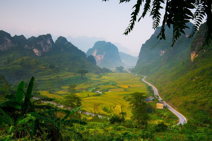 Tour du lịch Cao Bằng - Hùng vĩ của Đèo Mã Phục