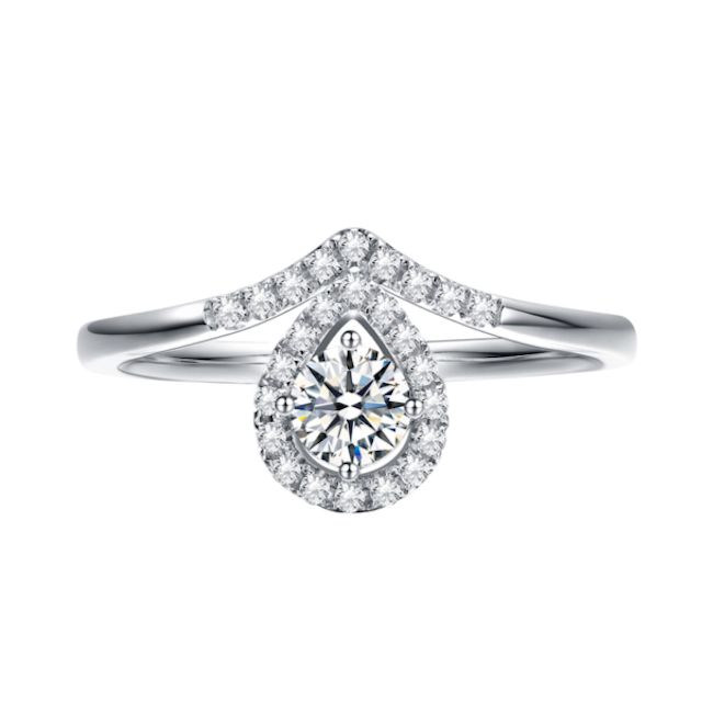 Nhẫn đính hôn kim cương vương miện Swear to love thể hiện tình yêu bất diệt