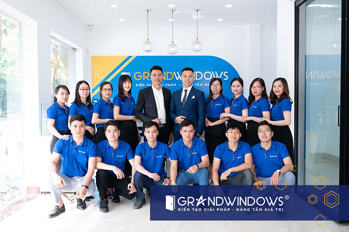 Đội ngũ nhân viên uy tín của GrandWindows