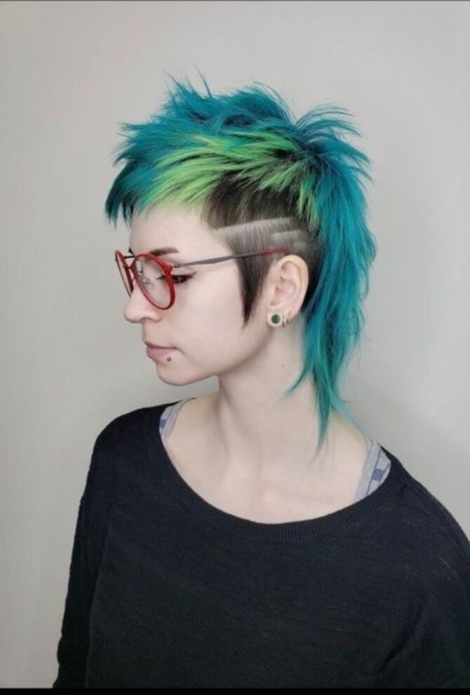Trendy mullet haircut - are you ready for a bold change?  31