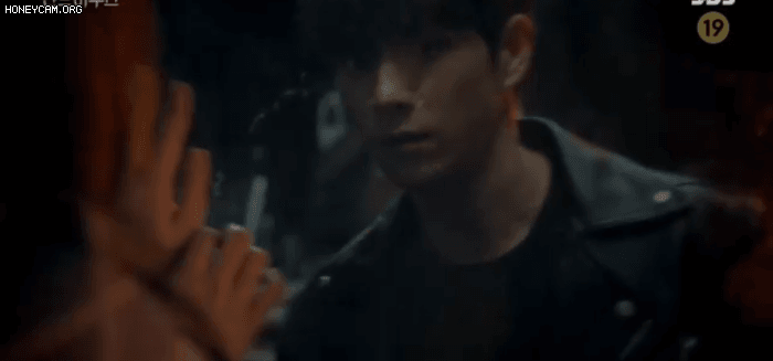 Oh Yoon Hee trèo giường Ju Dan Tae, bà cả Su Ryeon bắt tay trai trẻ để trả thù đỉnh cao ở tập 18 Penthouse - Ảnh 18.