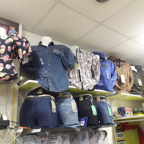 Opiniones de Multibancos Chios Center en Huancayo - Tienda de ropa