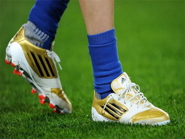 Phiên bản giày F50 Adizero của Messi