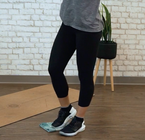 sliding reverse lunge hip flexor strengthening and stretching exercise