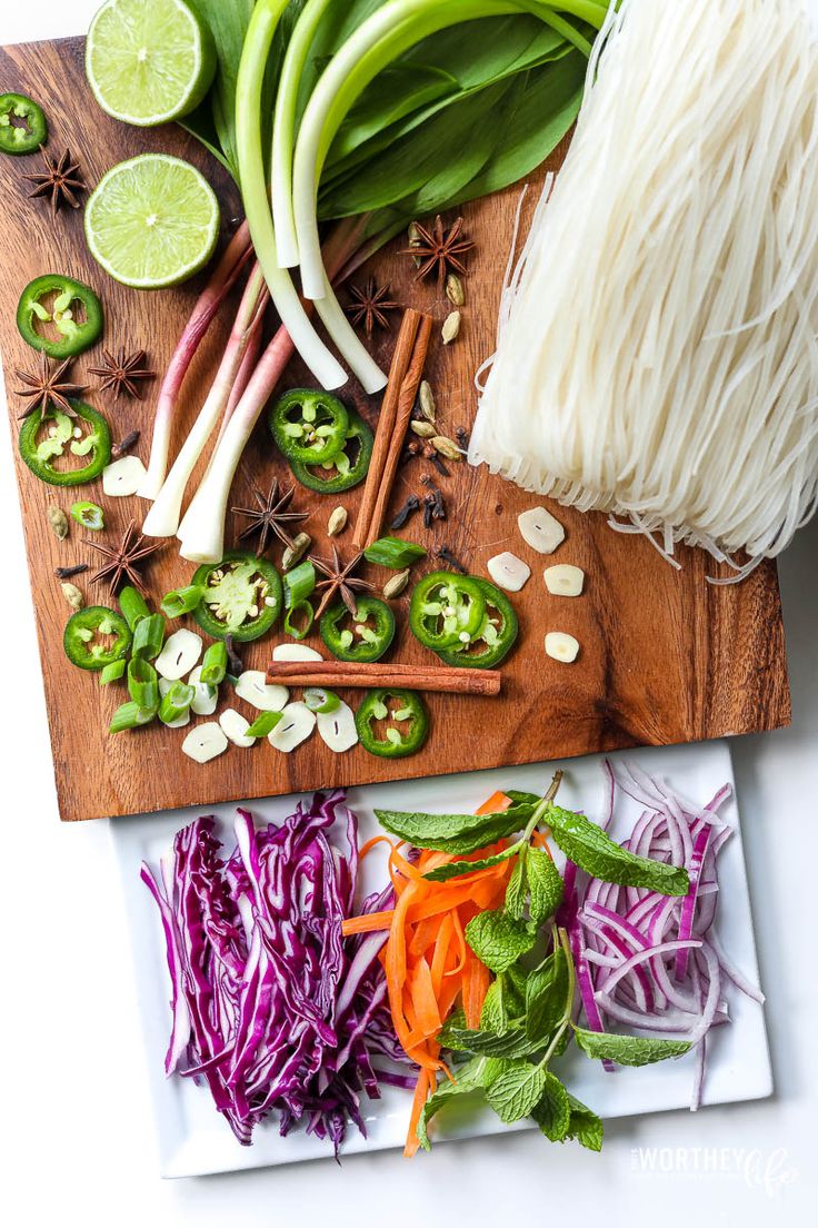 Ingredients of Pho Tai