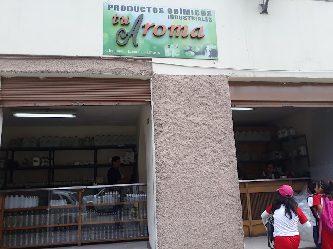 S, Monumento Chola Cuencana, Manuel Vega, Cuenca 010101