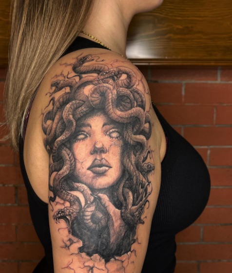 3D Girl With Scary Snake Tattoo
