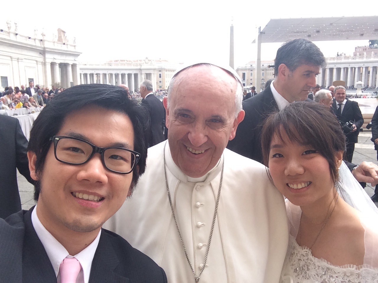 Pope Report ผู้นำเสนอข่าววงในของประมุขคาทอลิกเป็นภาษาไทยมาครึ่งชีวิต ผ่านยุคสมัยโป๊ป 3 พระองค์ เคยเซลฟี่กับโป๊ปฟรังซิส