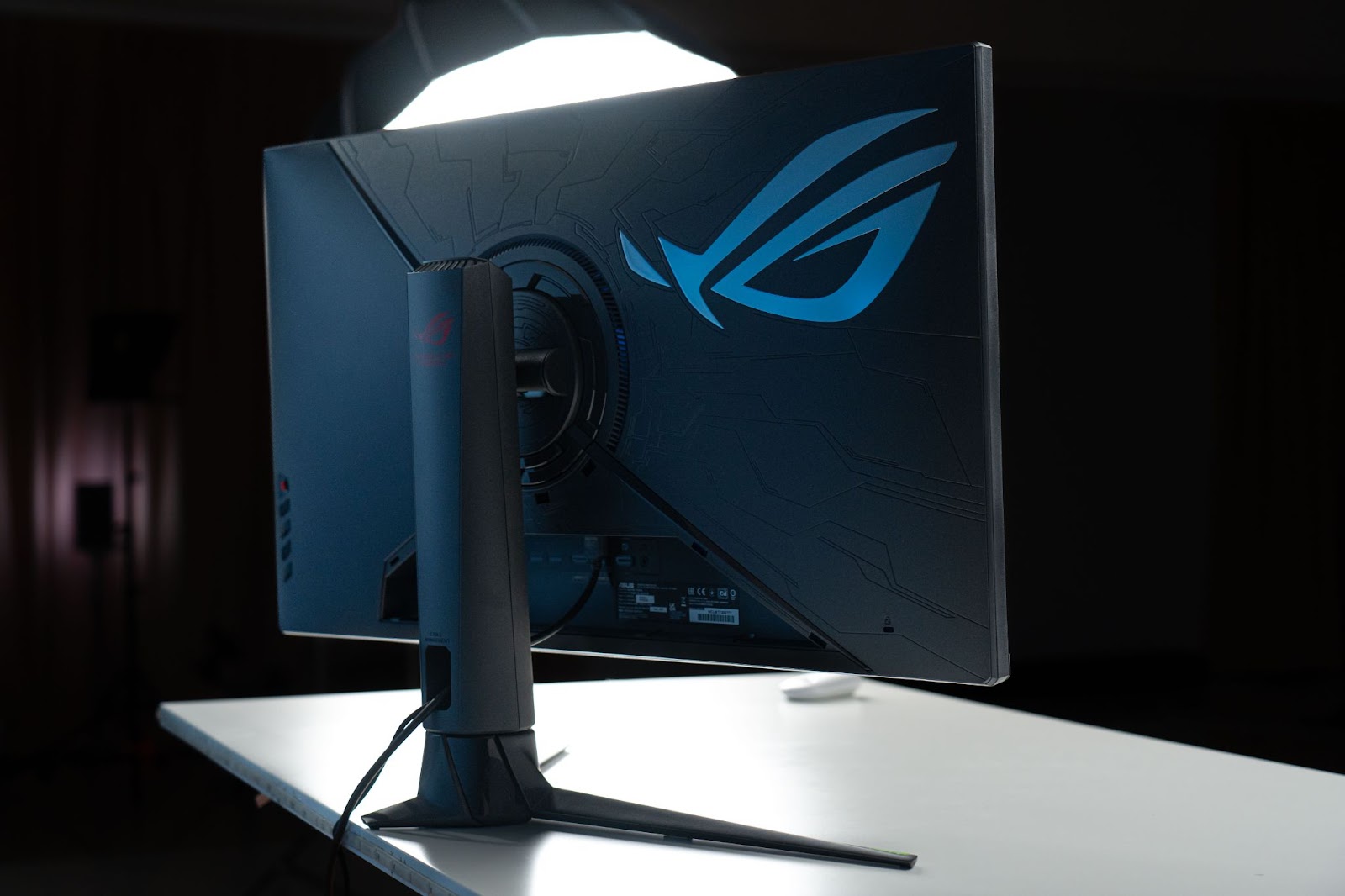 華碩電競顯示器 ASUS ROG Swift PG32UQ 開箱螢幕數值全評測！ 遊戲支援度、HDMI 2.1、HDR10、DisplayHDR 600 實測｜科技狗 3C Dog - 4K, 4K電視, ASUS, ROG, 科技狗, 評測, 開箱, 開箱上手, 開箱評測, 電競, 電視 - 科技狗 3C DOG