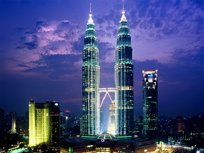 Tour du lịch Malaysia -Tháp đôi Petronas