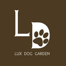 10. LUX DOG GARDEN