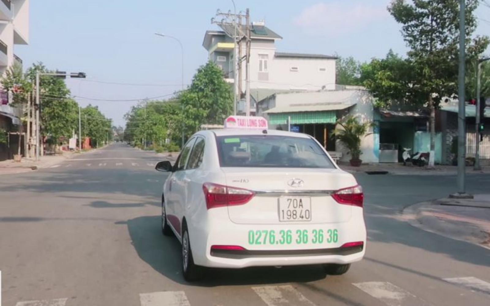 Taxi Long Sơn uy tín và chuyên nghiệp