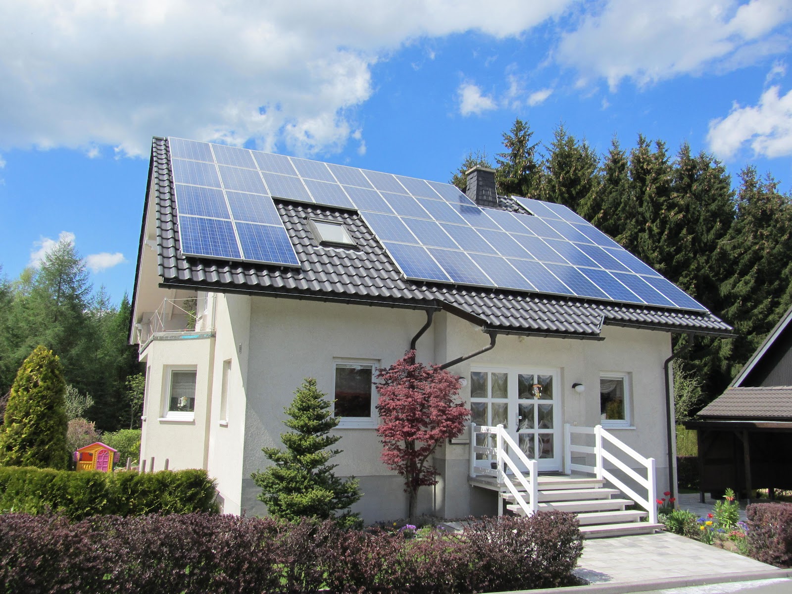 solar-house.jpg