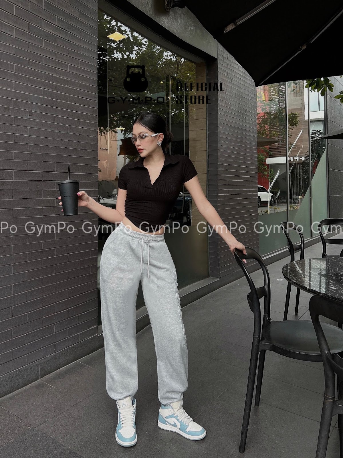 Quần Jogger- Item  đình đám theo phong cách Sporty Chic