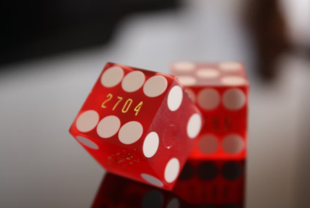 crypto casino red dices