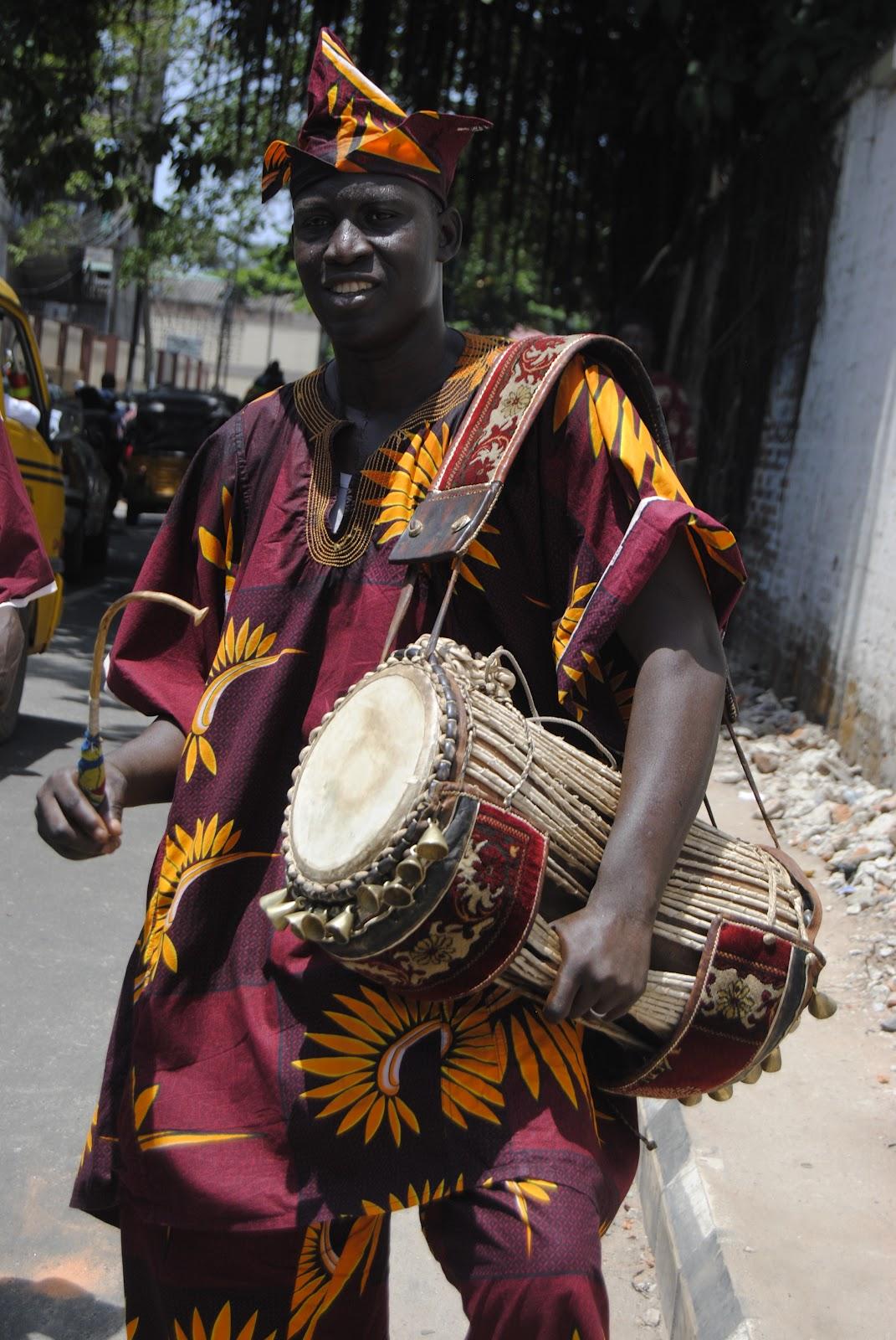 Nigerian art at Oyasaf: Talking Drum… Africa's rhythmic export