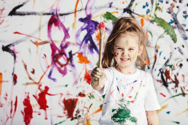 The Importance of Messy Play – and How to Do it Well - Paisley Park Early  Learning Centres and Preschools