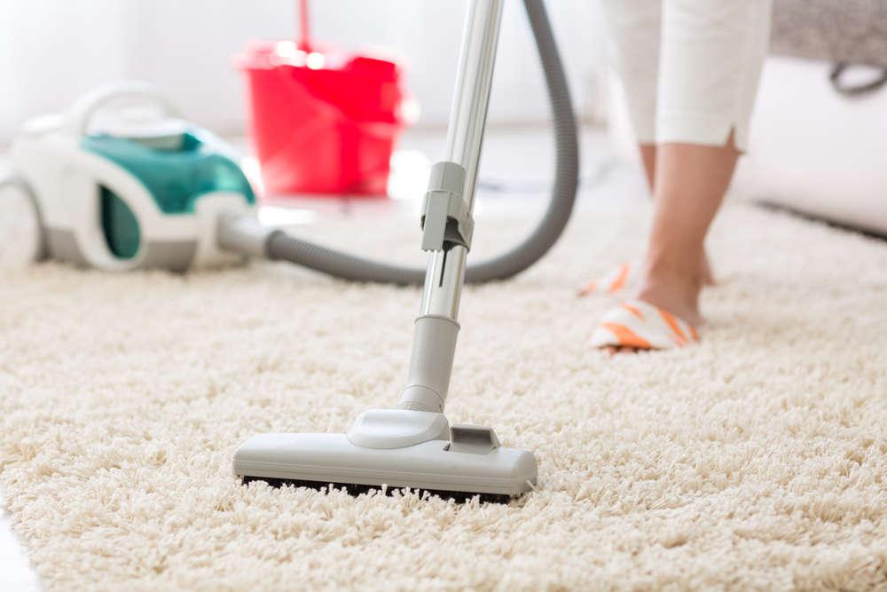 What Is the Best Method of Cleaning Carpets?