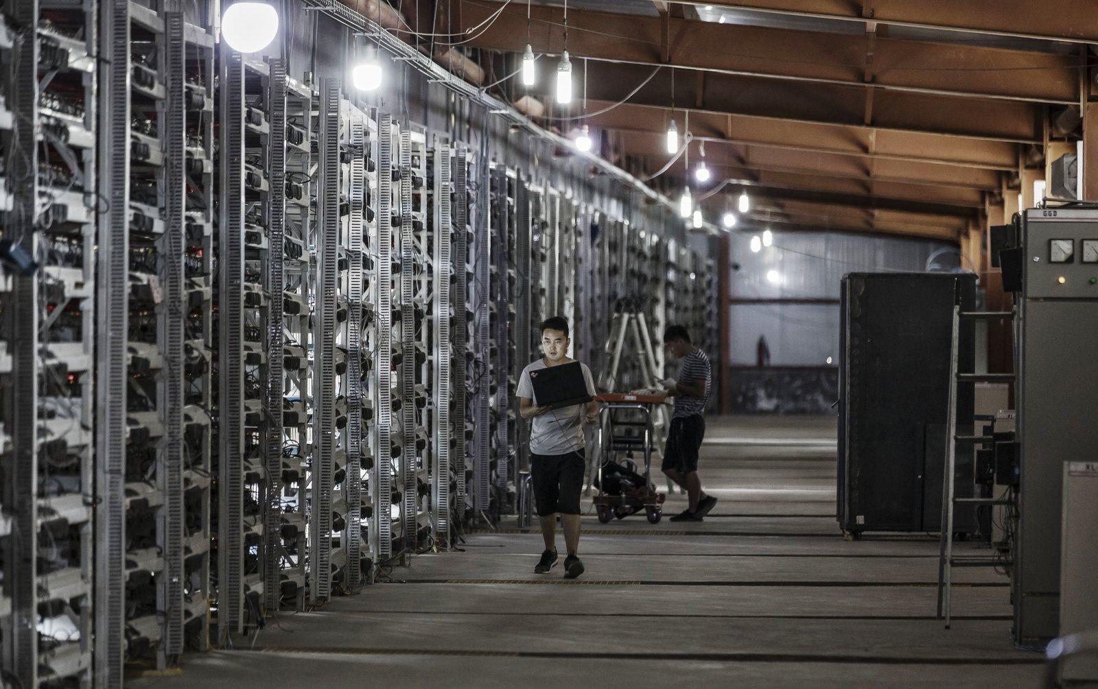 Thợ đào Bitcoin Trung Quốc làm sập hệ thống điện của Iran - VnExpress Số hóa