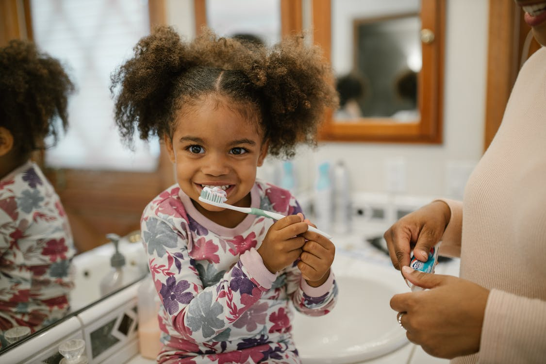 Helping Their Kids Take Proper Care of Their Teeth