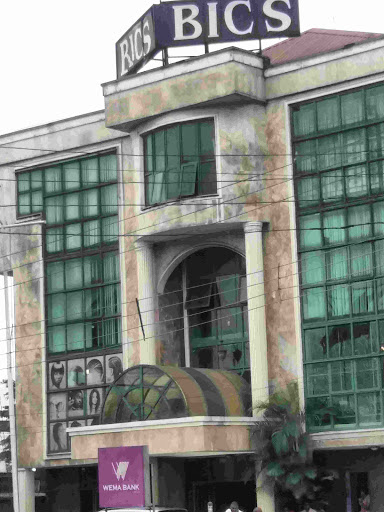 Wema Bank Olu Obasanjo, 66 Olusegun Obasanjo Way, Ogbunabali 500211, Port Harcourt, Nigeria, Loan Agency, state Osun