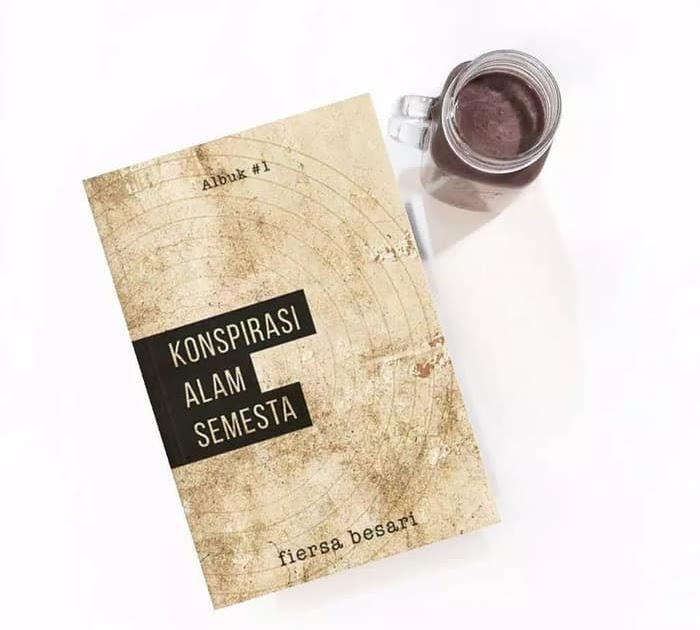 Review Buku Konspirasi Alam Semesta (Fiersa Besari)