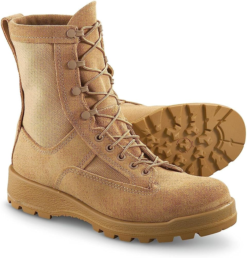 Gìày làm từ vải gore-tex không chỉ thời trang mà còn rất phù hợp cho những ngày mưa