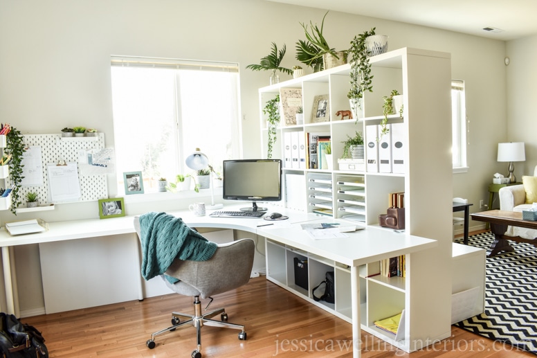 It might not seem like one of the most unique home office design ideas, but adding storage can clean up clutter AND add visual interest. 
