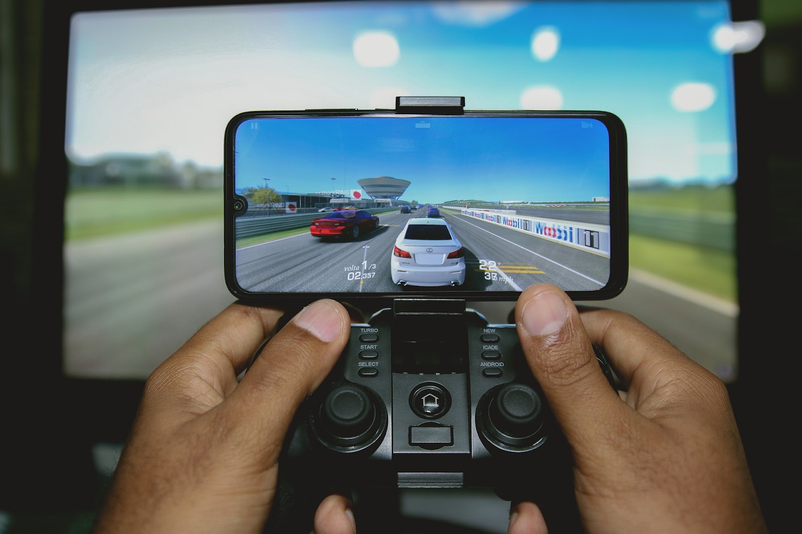 Playing a game on an Android using a gaming controller