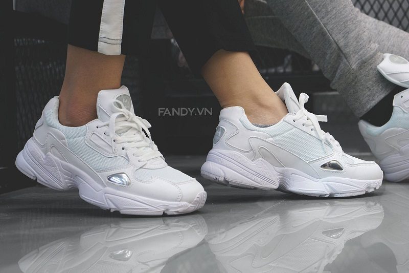 giay adidas falcon chunky