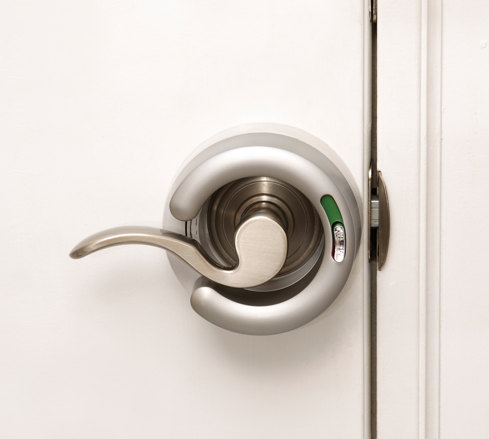 Fixing loose problem door knob handle lock?! Take it easy with HeleH