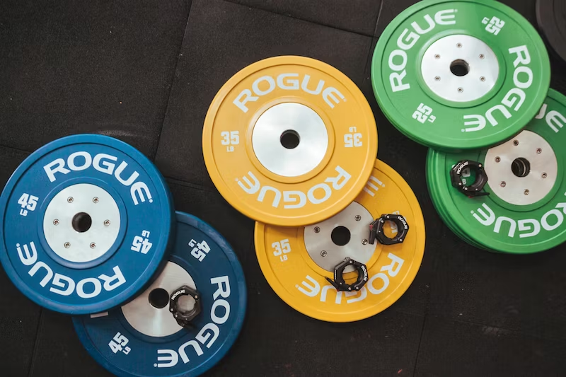 weights on gym flooring 