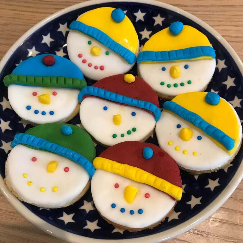 snowman cookies christmas desserts