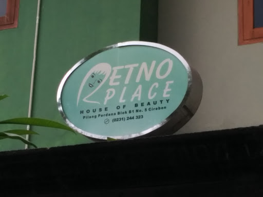 Retno Place