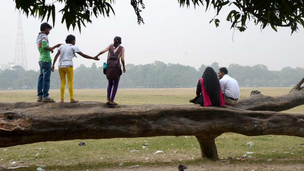 এবার একটু শীত শীত