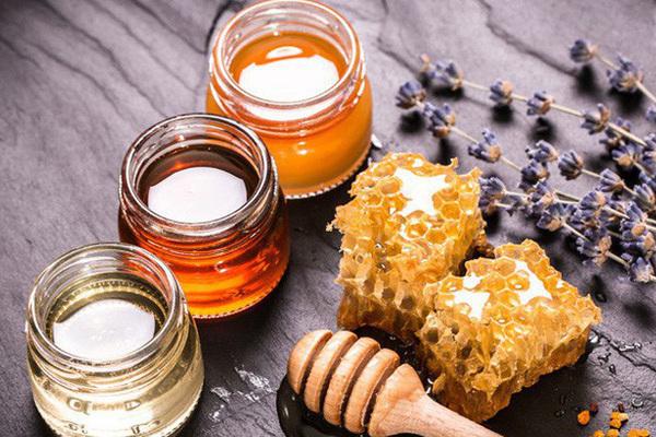 cách trị mụn bằng mật ong