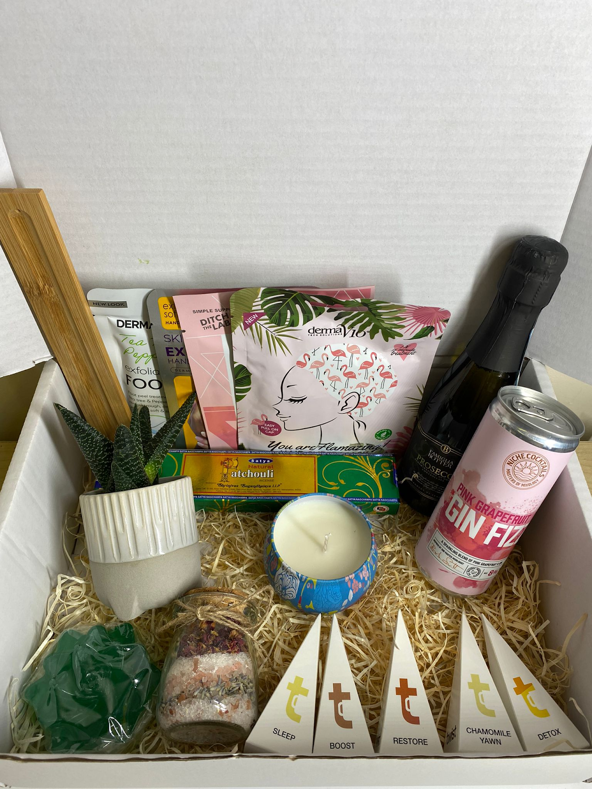 EZ Hampers Ultimate Bath time Hamper Self Care World Mental Health Day