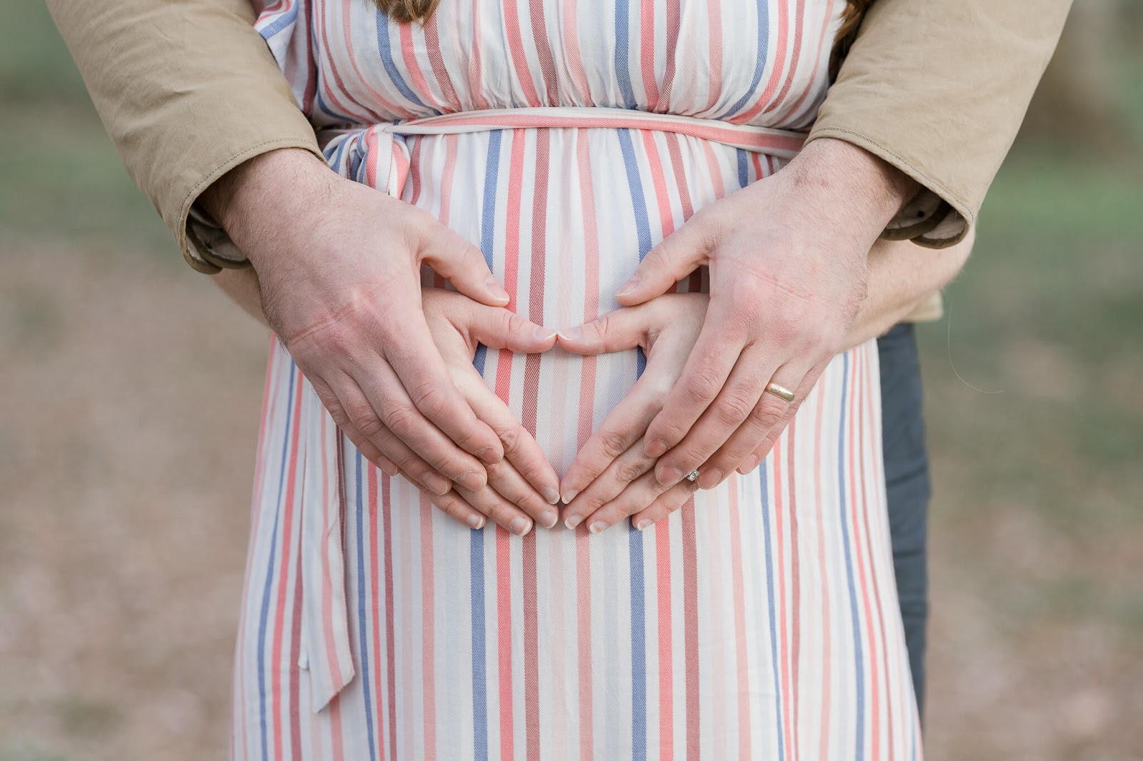 Pregnant couple shoot